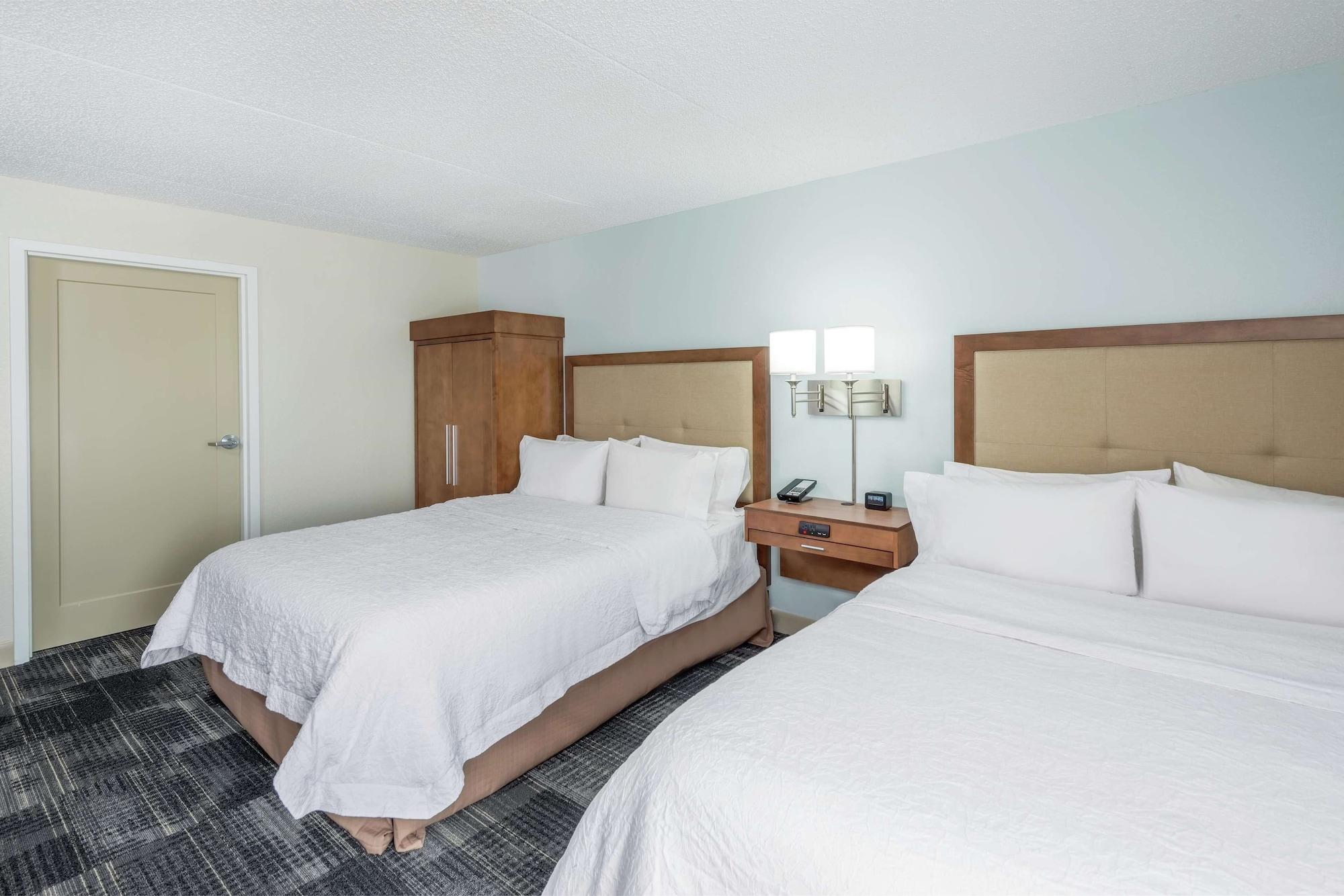 Hampton Inn Columbia Exterior photo