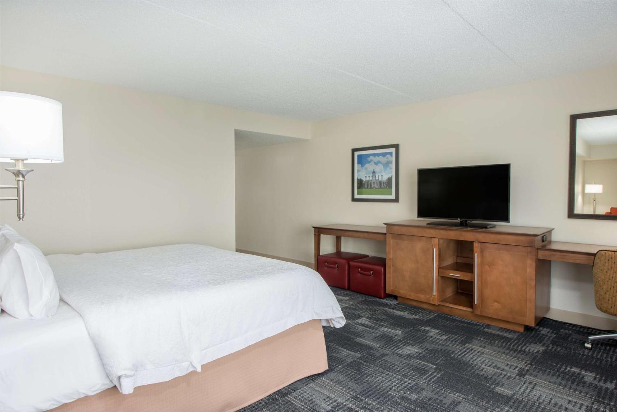 Hampton Inn Columbia Exterior photo