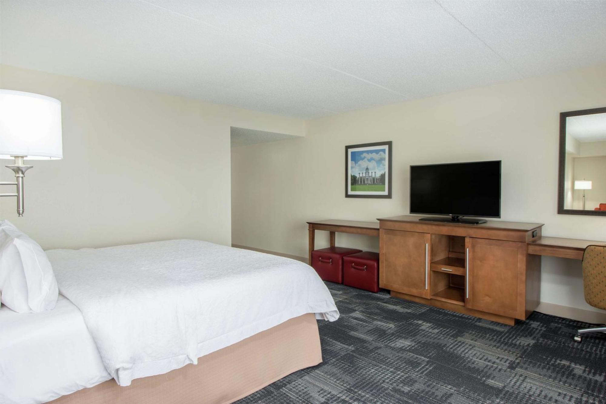 Hampton Inn Columbia Exterior photo