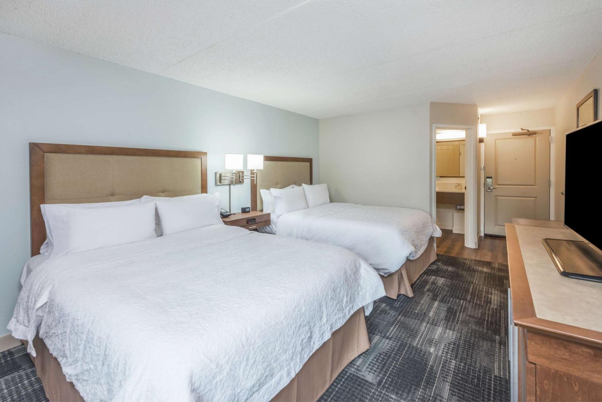 Hampton Inn Columbia Exterior photo