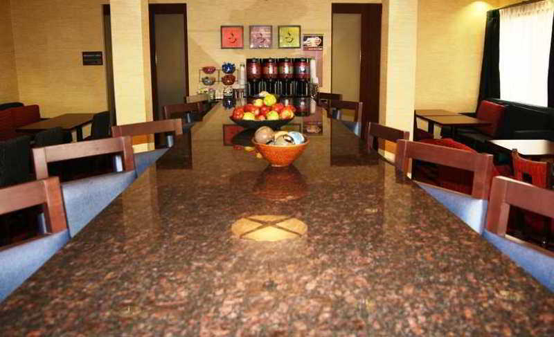 Hampton Inn Columbia Restaurant photo